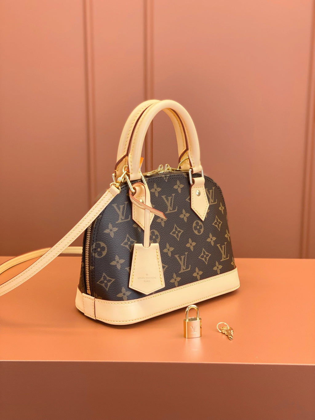 Louis Vuitton Alma