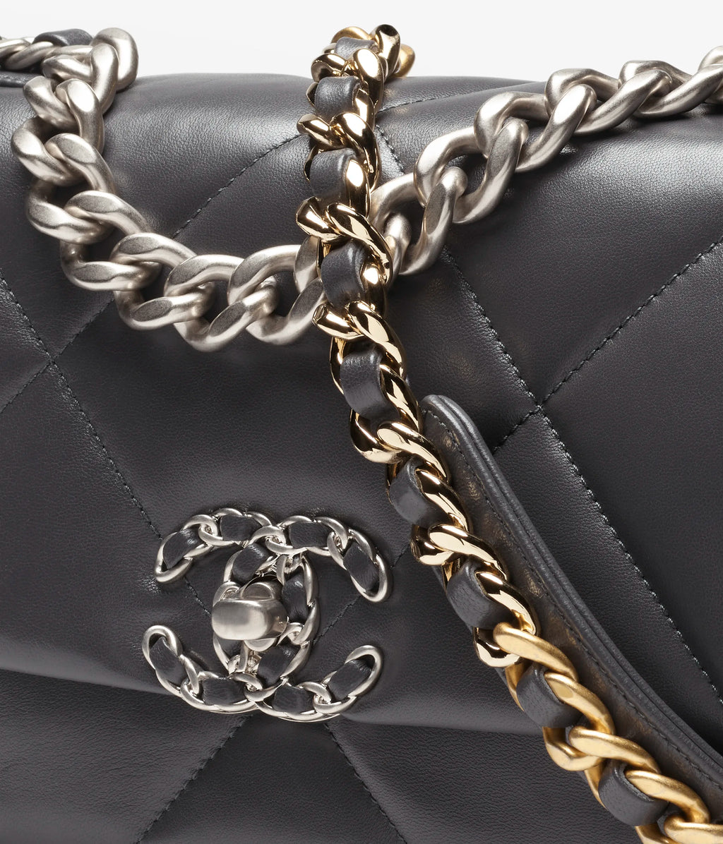 BORSA CHANEL 19