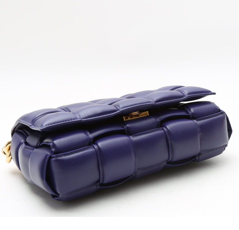 Borsa a tracolla Bottega Veneta Cassette in pelle intrecciata viola