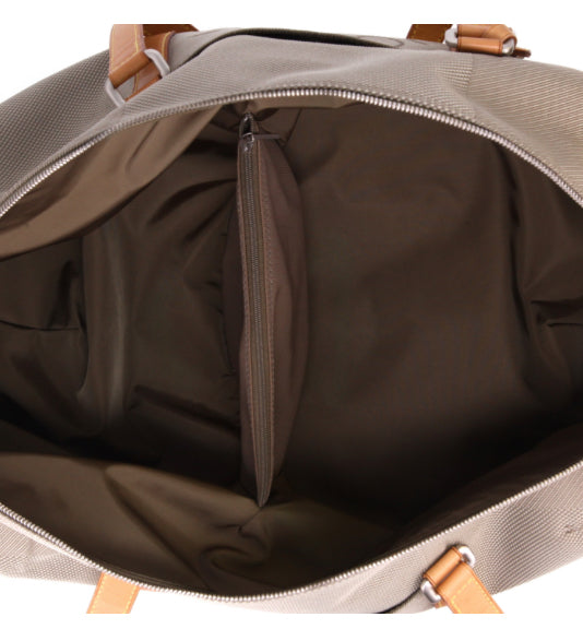 Borsa da viaggio Louis Vuitton Attaquant in tela beige e pelle naturale