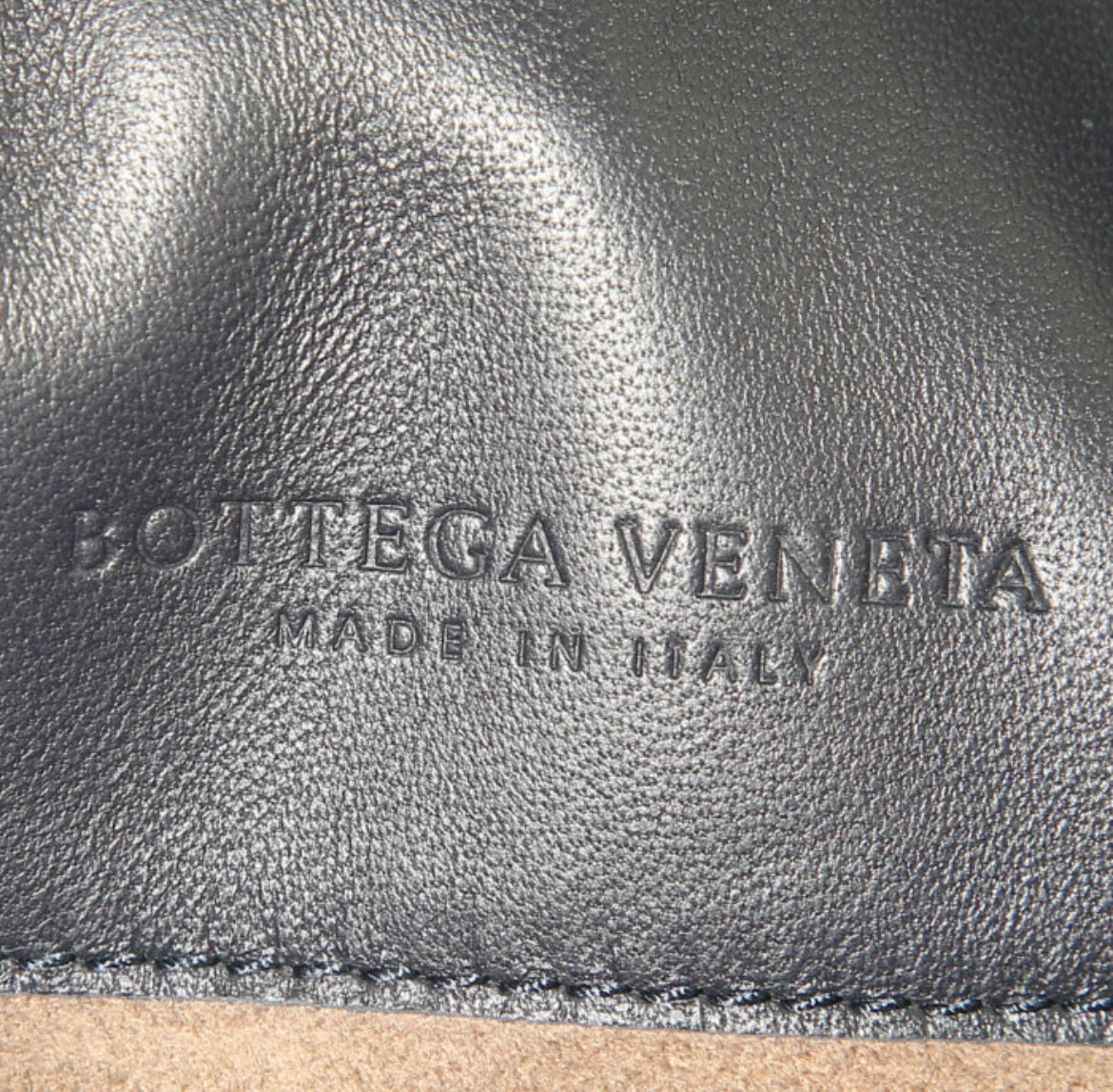 Borsa Bottega Veneta Parachute in pelle intrecciata blu