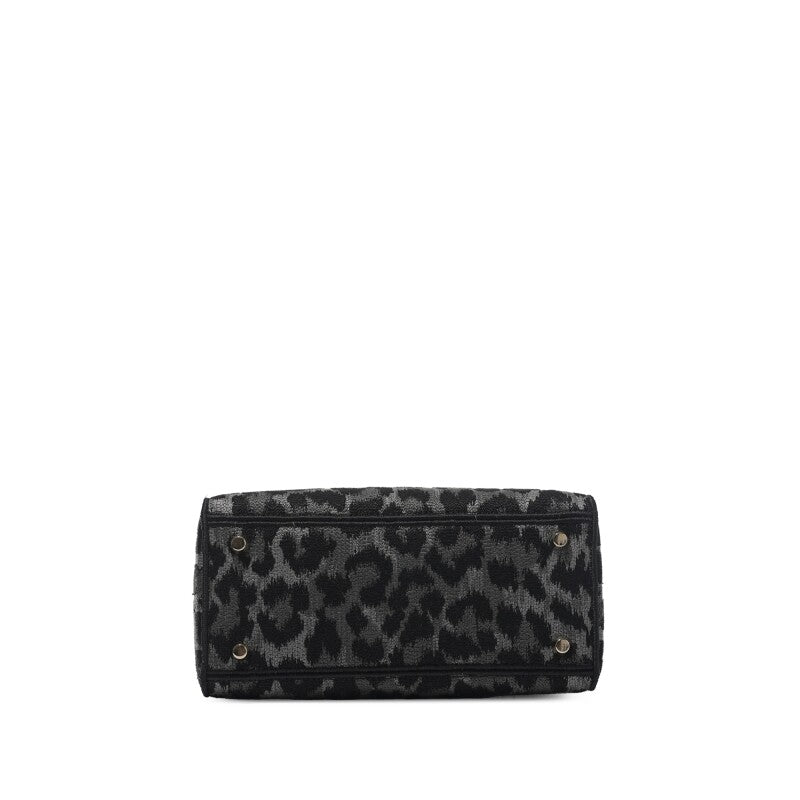 Christian Dior
Grey and Black Leopard Pattern Mizza Embroidery Medium Lady D-Lite Bag Pale Gold Hardware